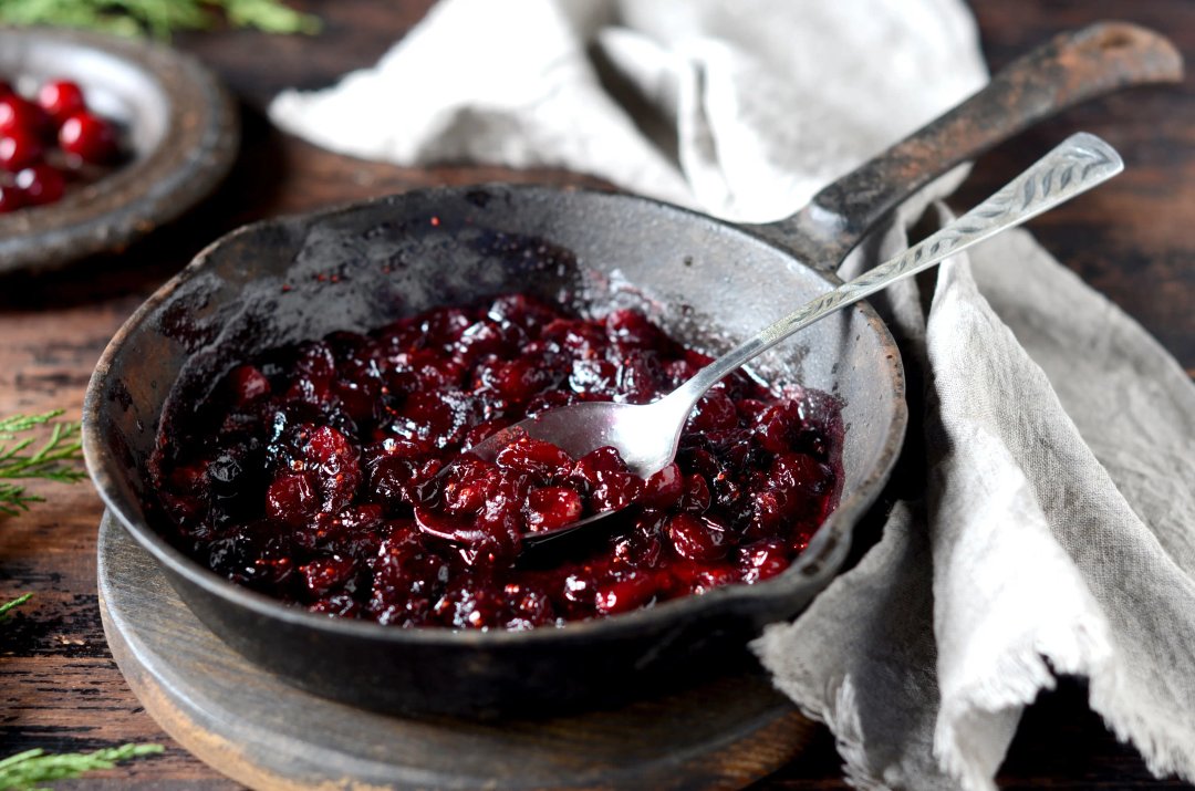 A bowl of freshly prepared cranberry sauce