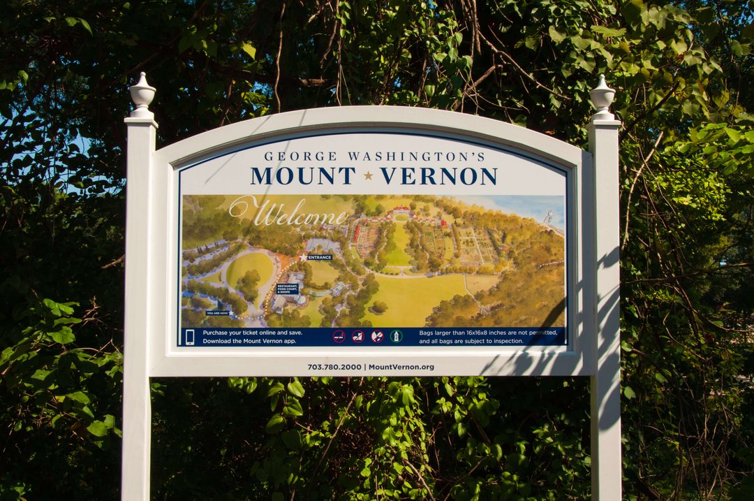 George Washington’s Mount Vernon Welcome Sign on August 14, 2015 in Mount Vernon, Virginia