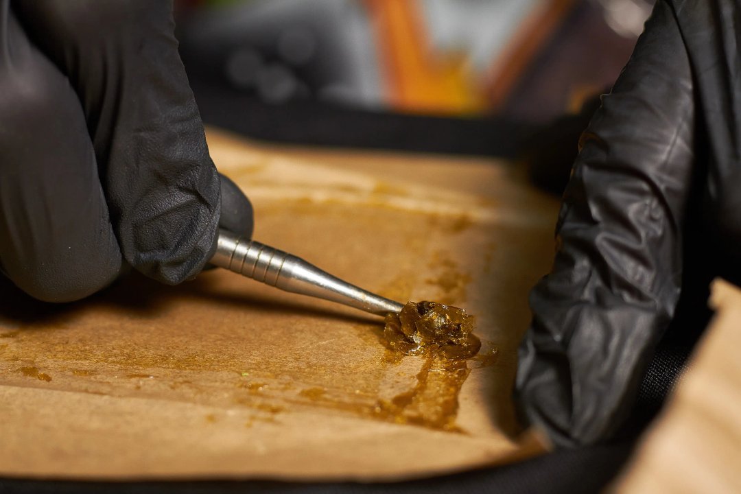 extraction of rosin using a dab rig